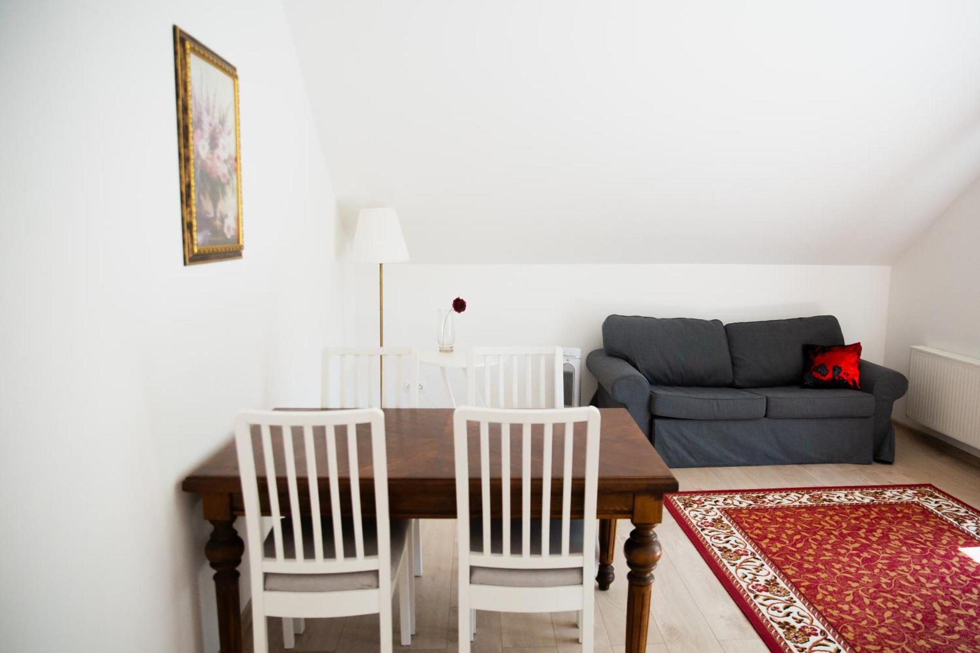 Konrad Family Guesthouse กูรัซซาเร ห้อง รูปภาพ